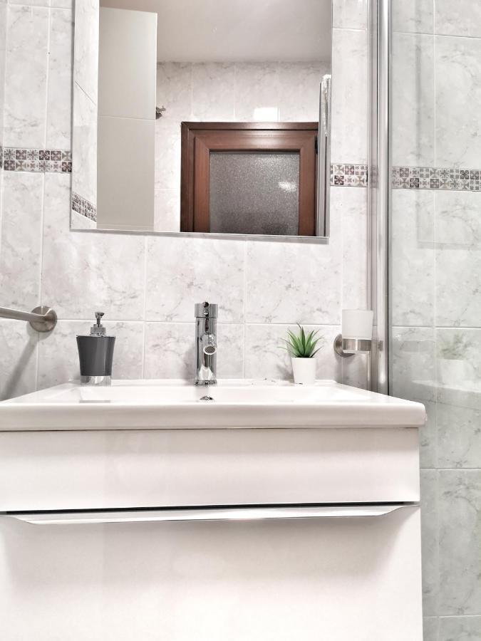 Apartamento Ilarcuris Con Patio Privado Toledo Ngoại thất bức ảnh